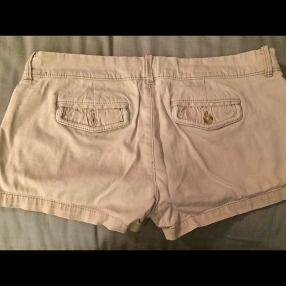 Khaki perfect stretch shorts - Picture 2 of 2
